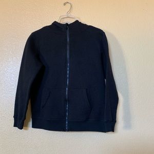 Boy’s zip up sweater ⛄️